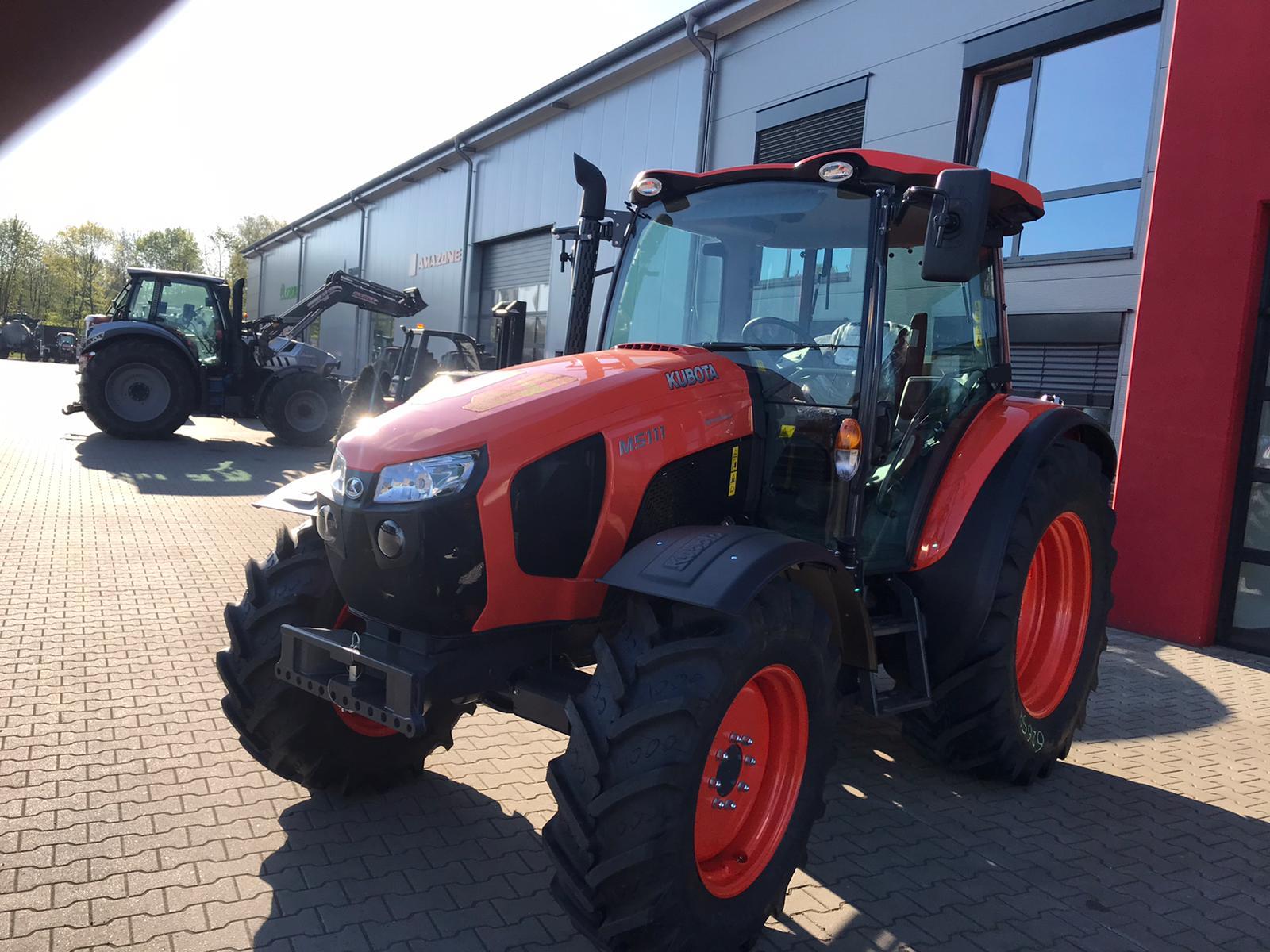 Kubota, M5111, Traktoren